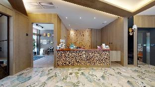 treehouse hostels