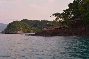 the jemuruk island resort