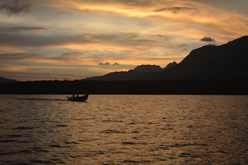 the jemuruk island resort