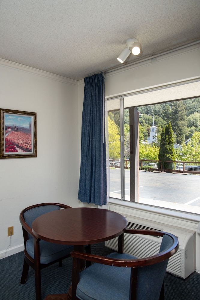 the occidental lodge