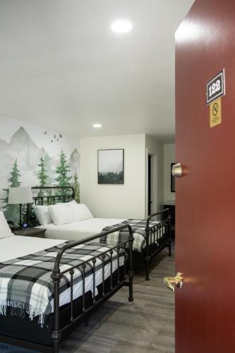the occidental lodge