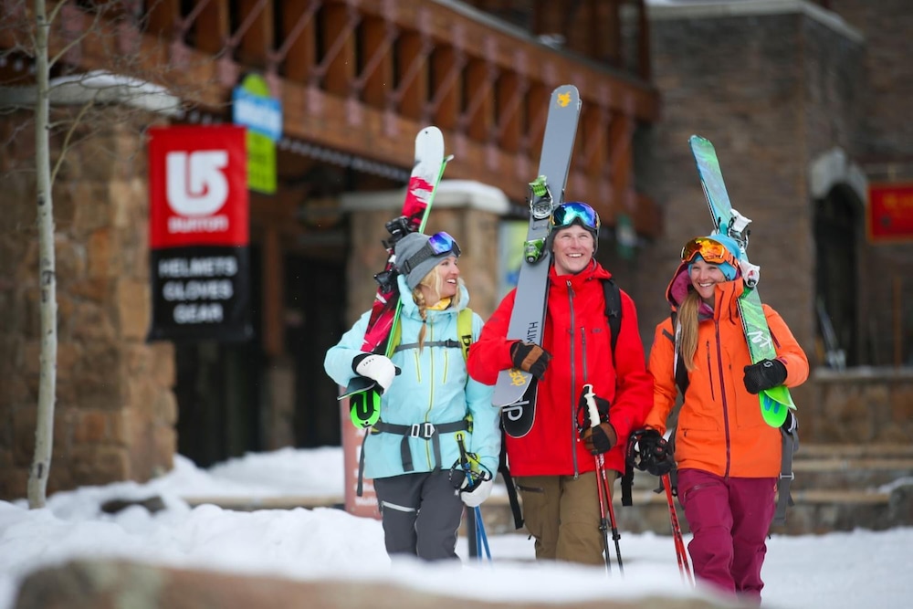 shoshone condos at big sky resort