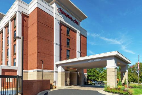 hampton inn greensboro airport