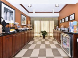 hampton inn greensboro airport