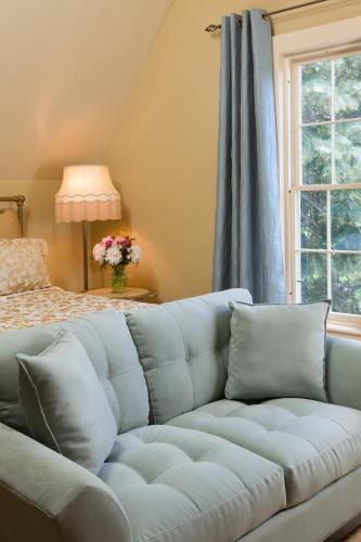 gothic eves inn and spa