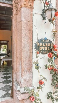 eden selene hotel