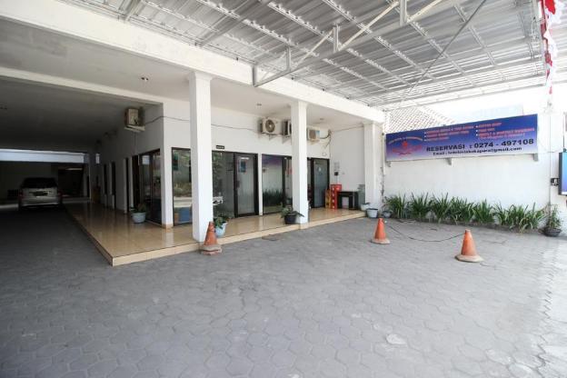 reddoorz near adisucipto airport 3