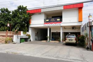 reddoorz near adisucipto airport 3