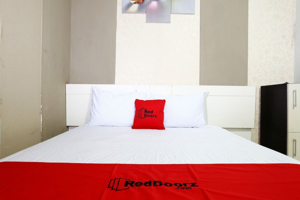 reddoorz near adisucipto airport 3