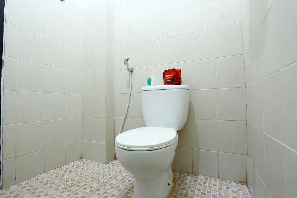 reddoorz near adisucipto airport 3