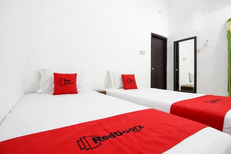 reddoorz near adisucipto airport 3