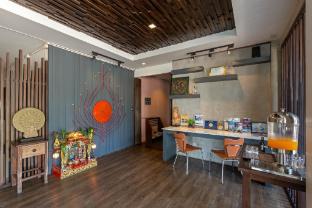 phu ke ta the hip service apartment and hotel