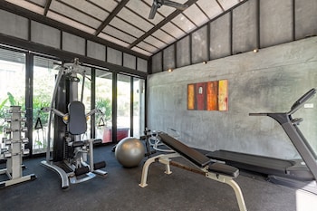 phu ke ta the hip service apartment and hotel