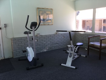 Stevenson's Inn,,2 star