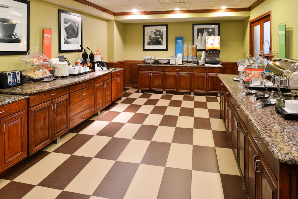 hampton inn and suites greenville