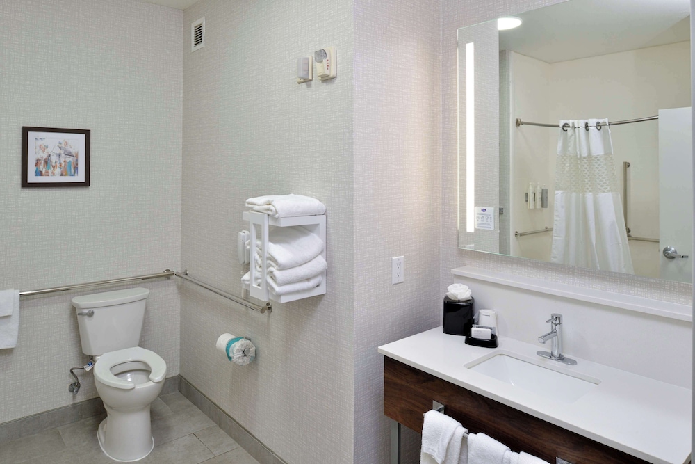 hampton inn and suites greenville