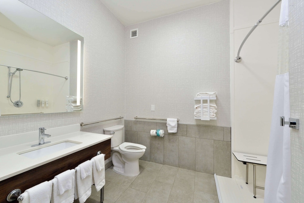 hampton inn and suites greenville