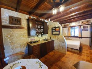 Stella's Traditional Inn,Kato Zakros>>Crete,2 star