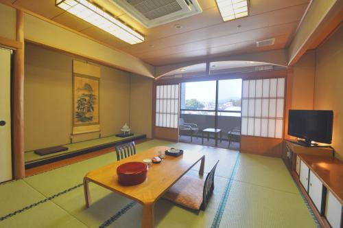 tamana onsen hotel shirasagi