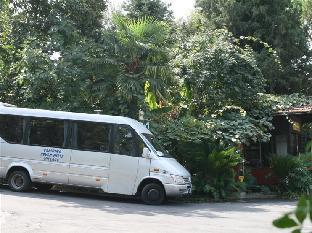 seven hills village