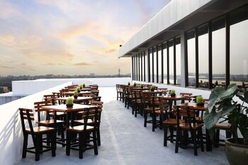 indoluxe rent apartment jogja