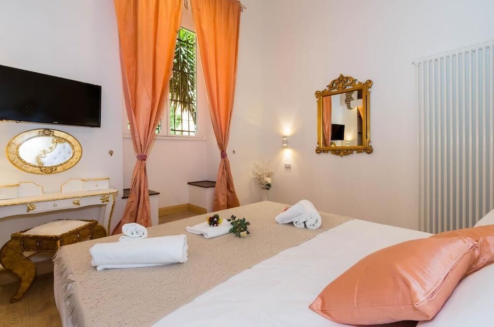 roma charming rooms