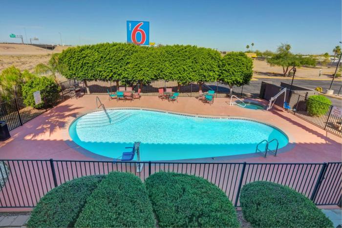 motel 6 apache junction az
