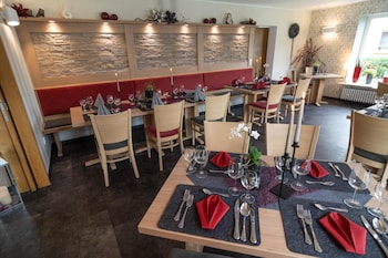 hotel restaurant weingut kapellenhof