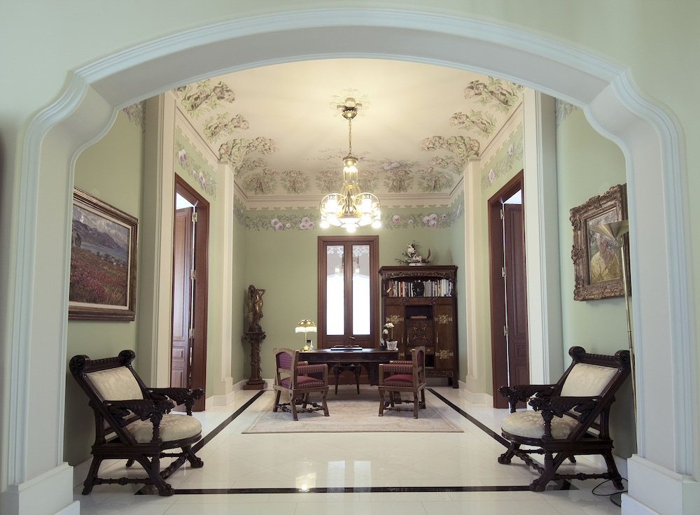 hotel boutique edelweiss la garriga adults only