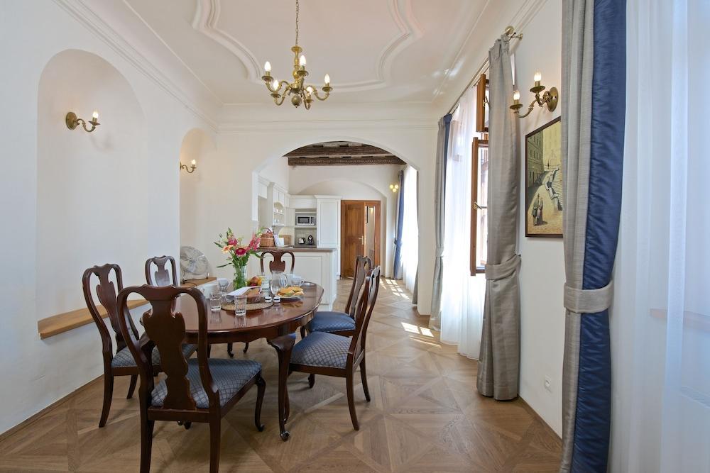 residence u mecenase