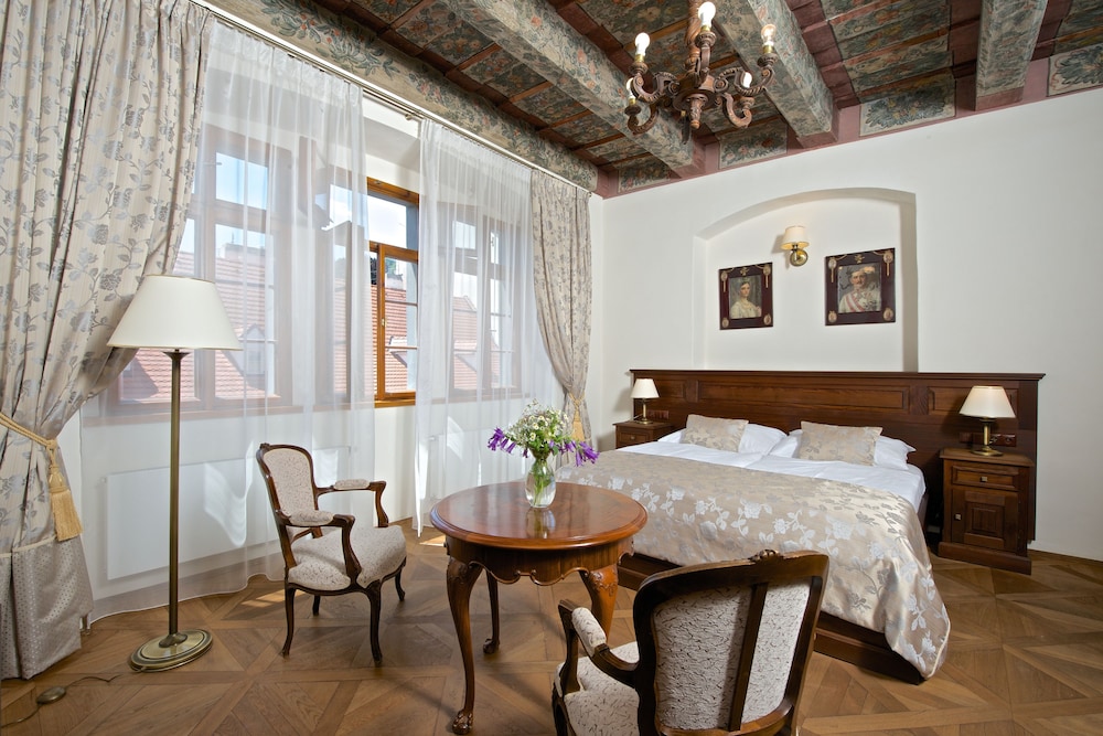 residence u mecenase