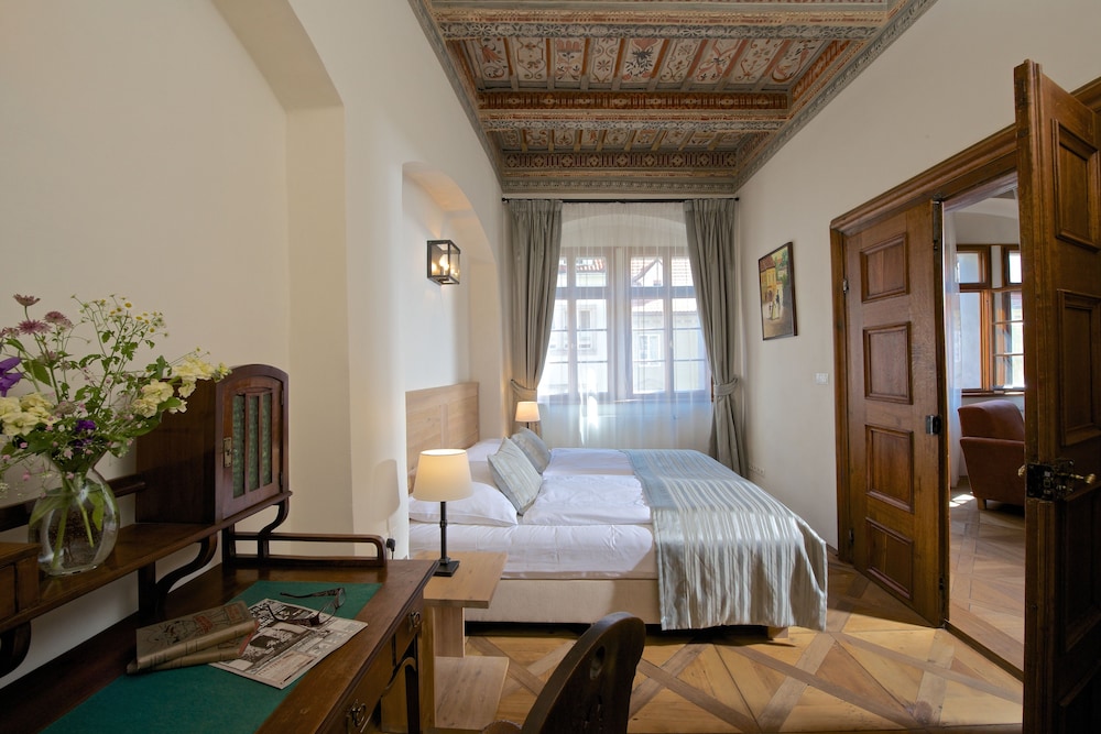 residence u mecenase