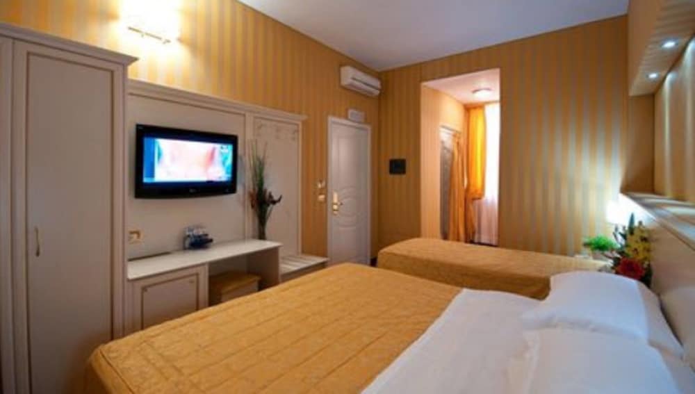 trevi 41 hotel