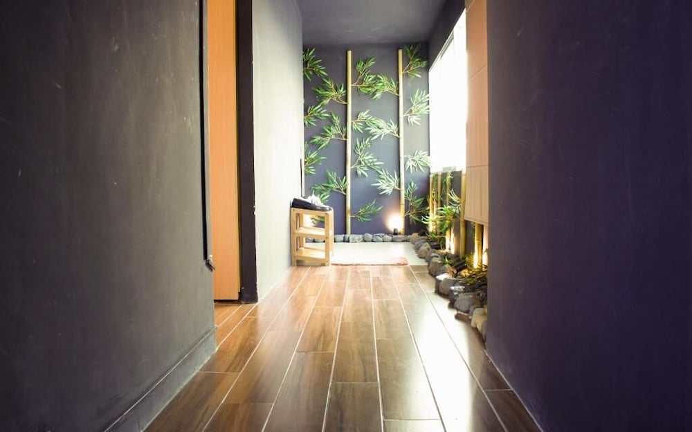 azumaya hai ba trung 1 hotel