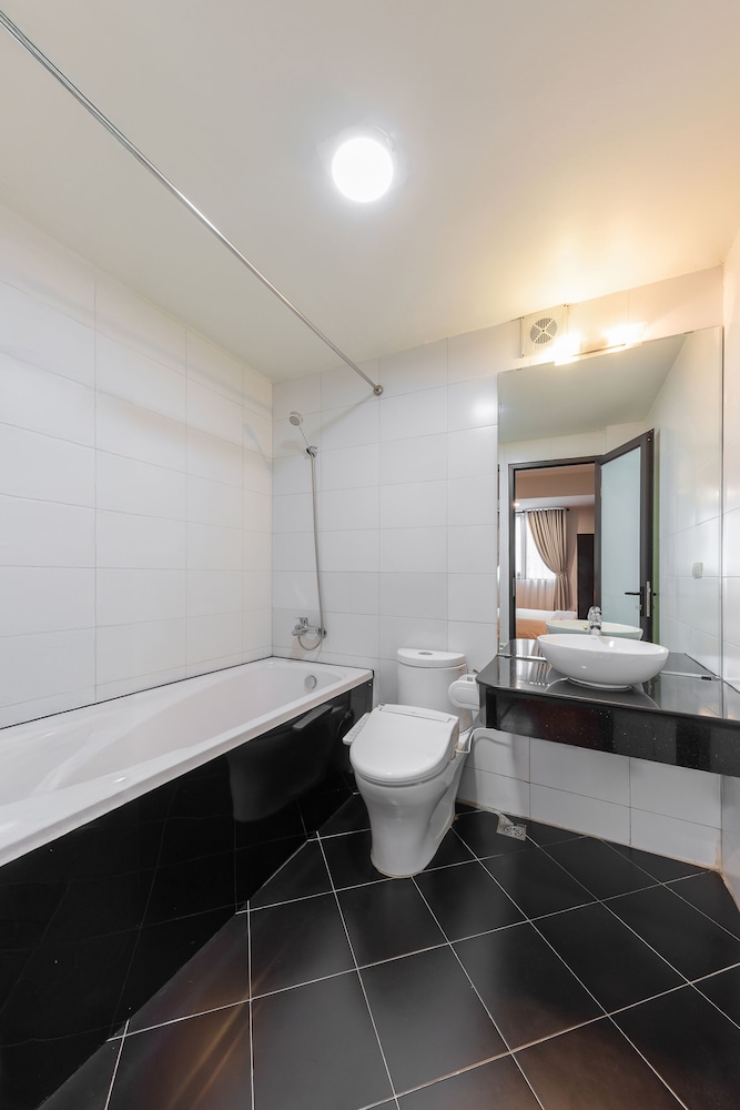 azumaya hai ba trung 1 hotel