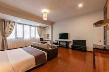 azumaya hai ba trung 1 hotel