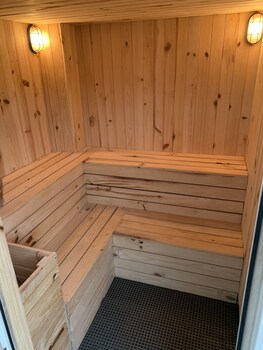 azumaya hai ba trung 1 hotel