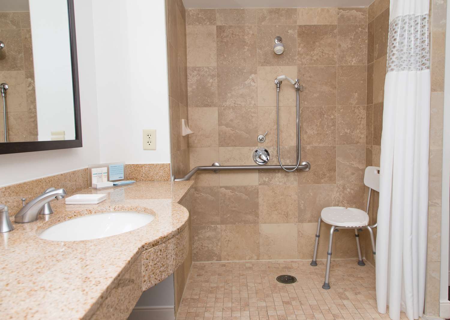 hampton inn and suites albany downtown