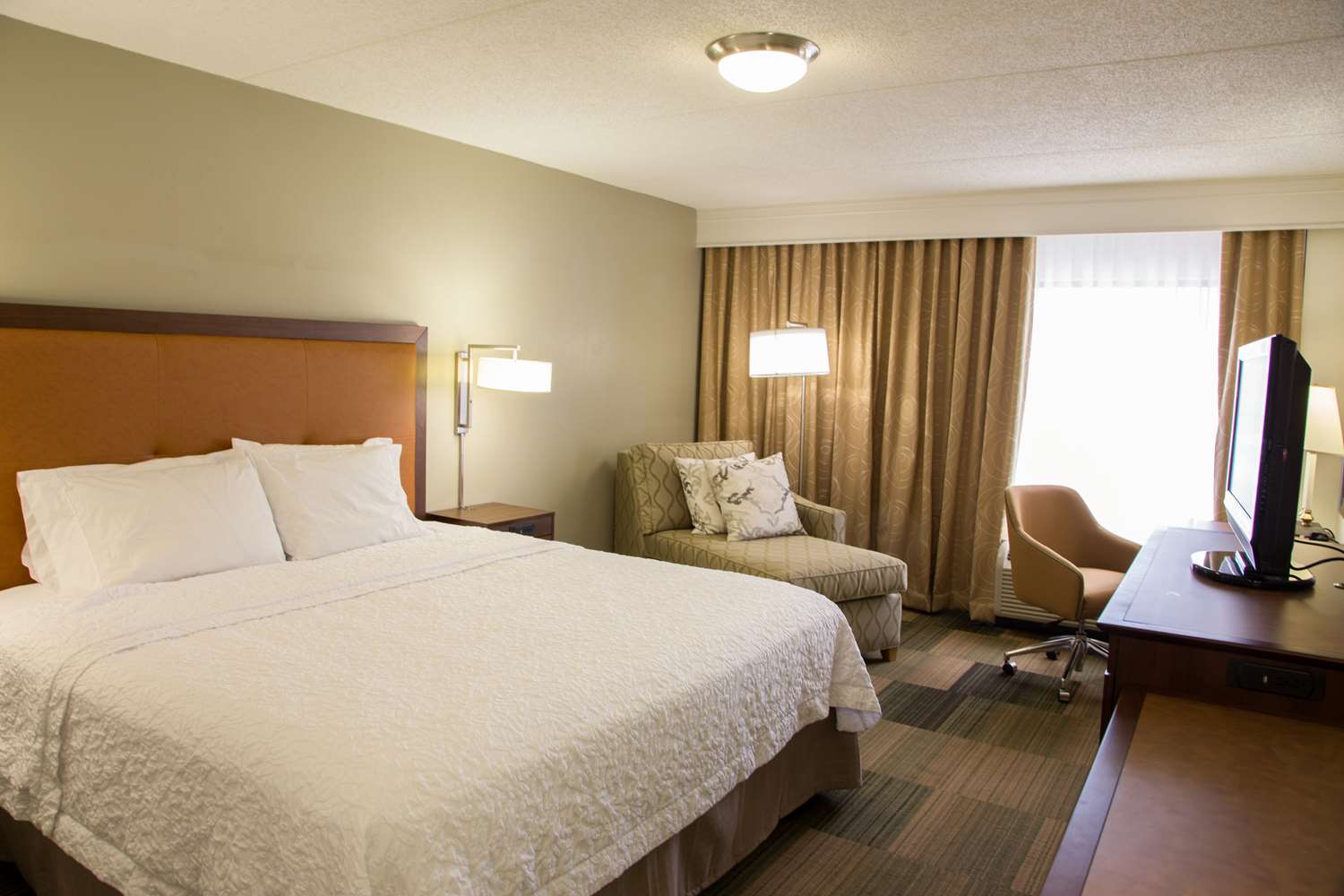 hampton inn and suites albany downtown