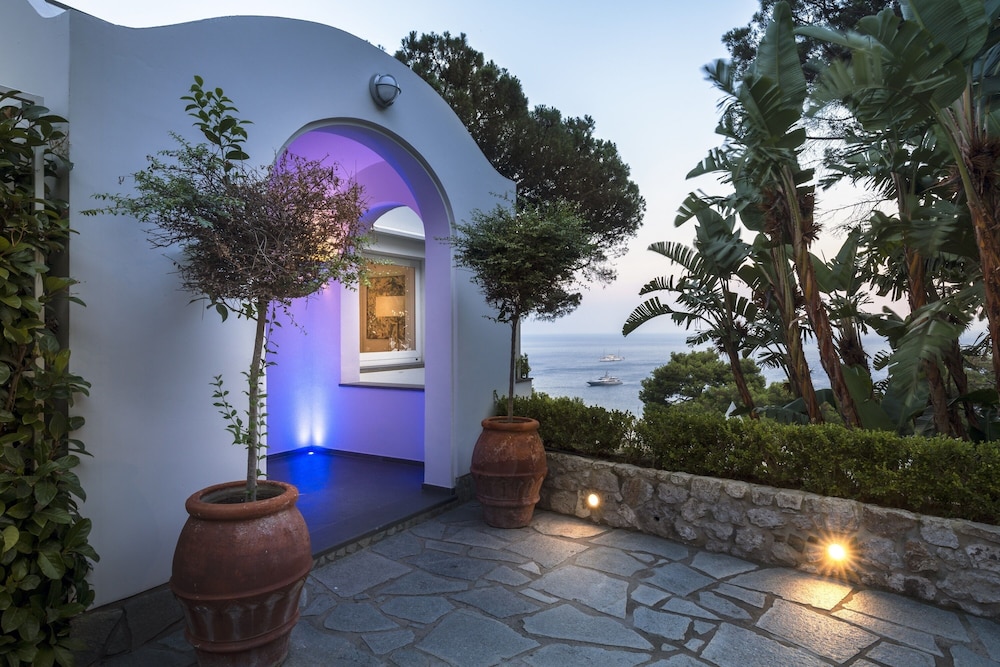 capri