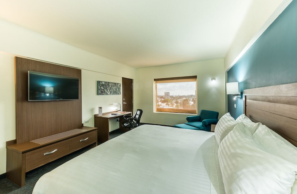 holiday inn guadalajara expo by ihg