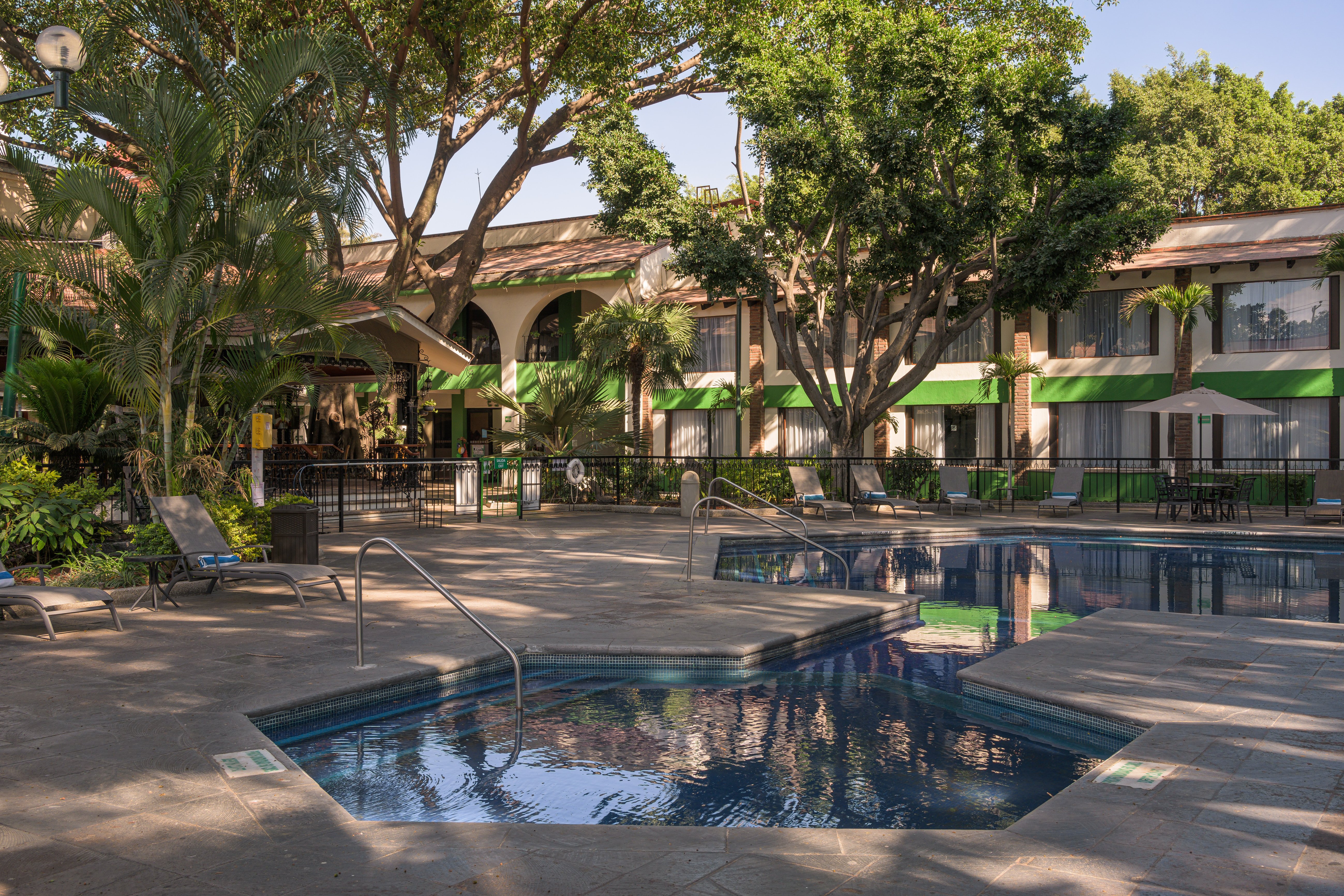 holiday inn guadalajara expo by ihg