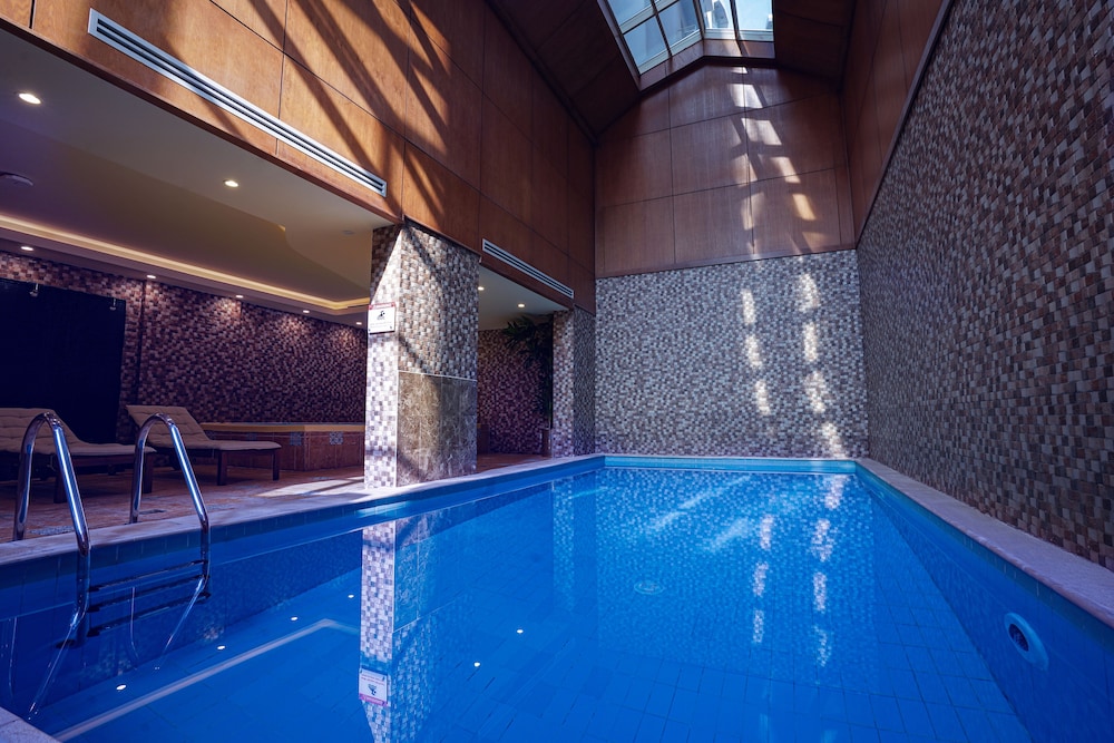 vivid jeddah hotel a member of radisson individuals