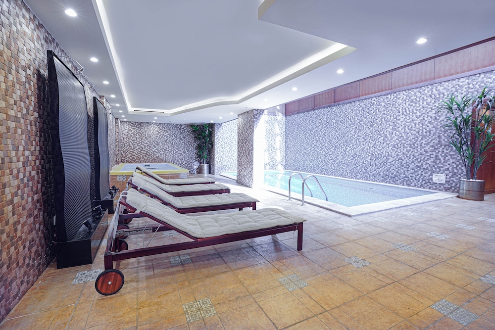 vivid jeddah hotel a member of radisson individuals