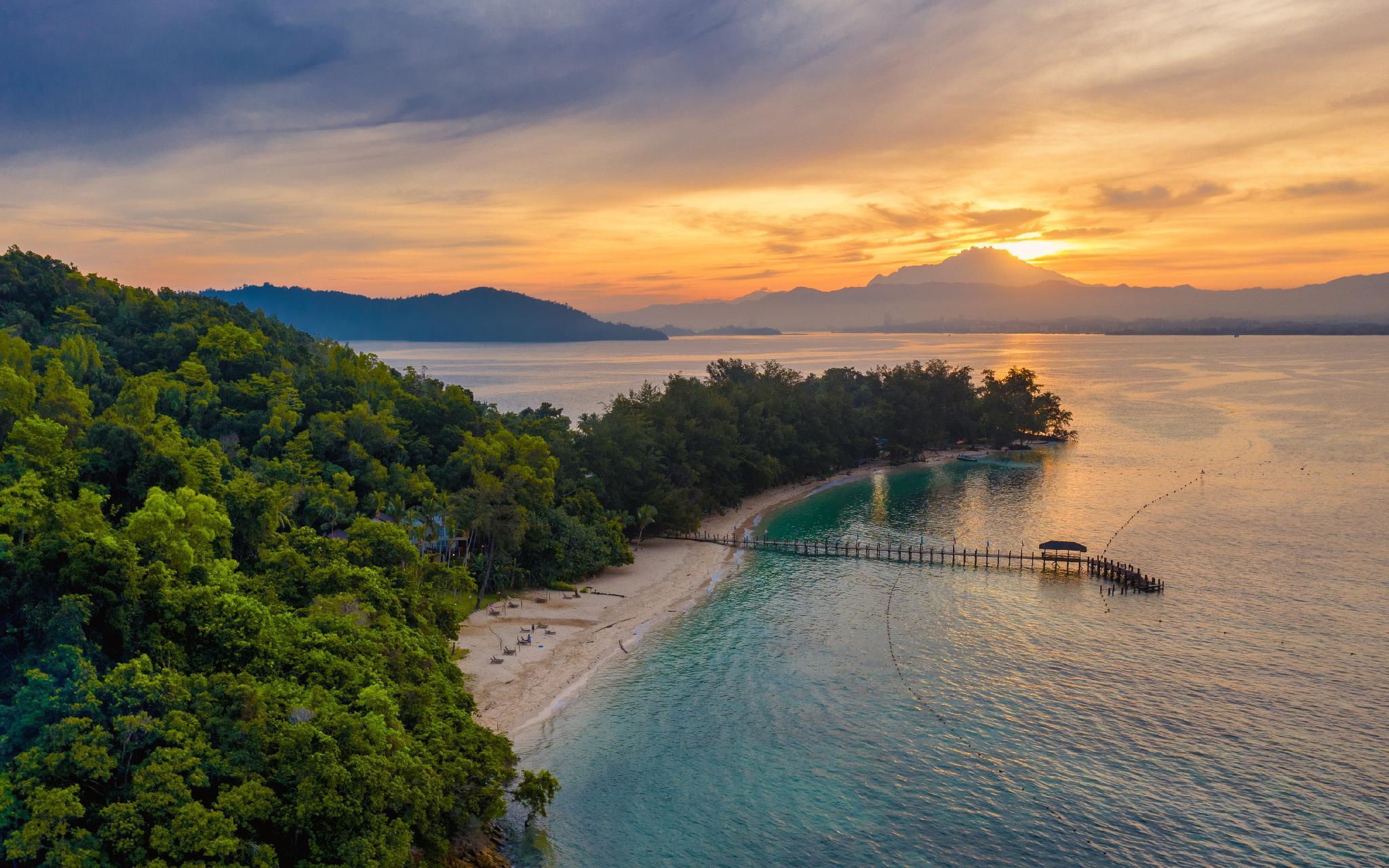 sutera sanctuary lodges at manukan island