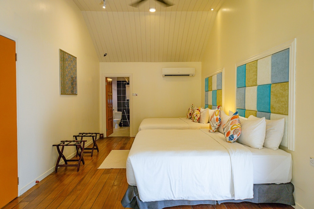 sutera sanctuary lodges at manukan island