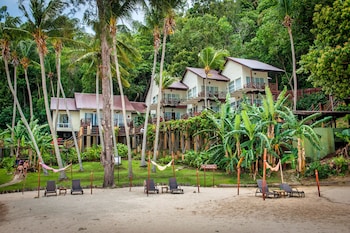 sutera sanctuary lodges at manukan island