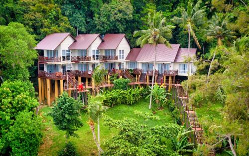 sutera sanctuary lodges at manukan island