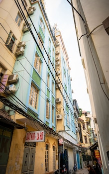 khach san phuong dong