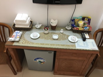 khach san phuong dong